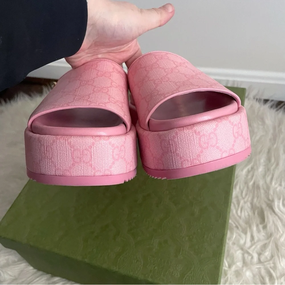 Gucci Angelina Pink GG Supreme Coated Canvas Slingback Platform Sandals 38 - Picture 14 of 16